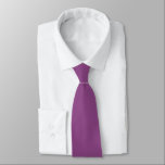 PlumLila Gömt Initialer Solid Färg Neck Tie Slips<br><div class="desc">Plum Lila Gömt Initialer Solid Färg. För bröllop eller daglig använda,  med initialer gömt på baksidan som du enkelt kan anpassa eller ta bort om det inte behövs. Kan ändras till valfri färg via alternativet Anpassa ytterligare,  eller meddela mig om du behöver hjälp med detta.</div>