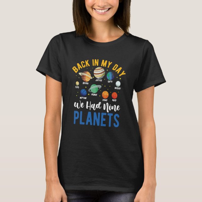 Pluto Nine Planets Astronomy Telescope Cosmology T Shirt (Framsida)