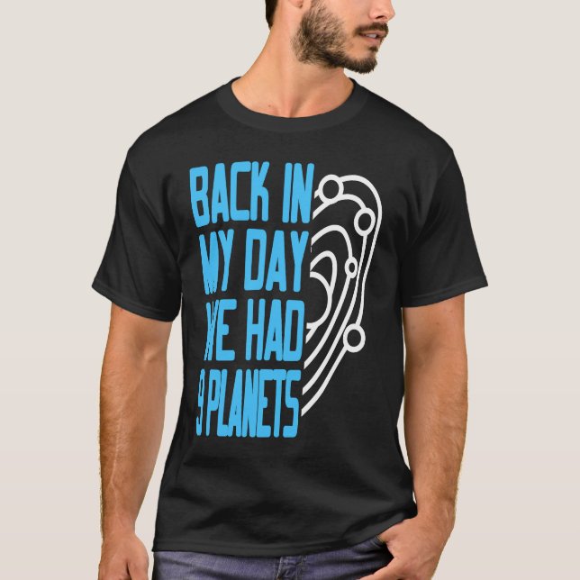 Pluto på min dag hade vi 9 planeter Retro närvaran T Shirt (Framsida)