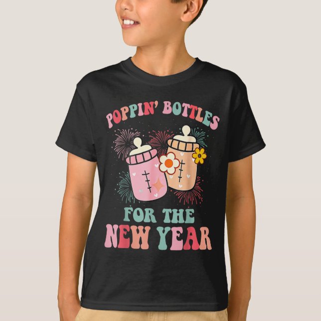 Pn’ Bottles For The New Year Nicu Nurse  T Shirt (Framsida)