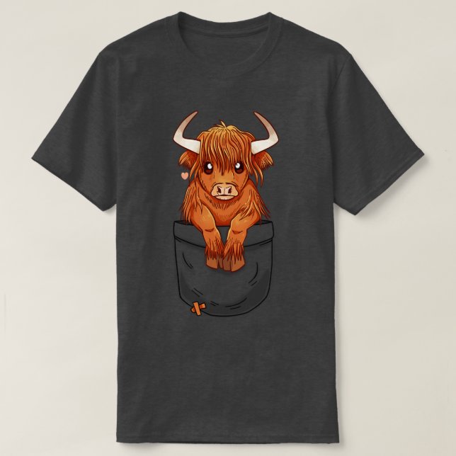 Pocket Cute Scottish Highland Cow T Shirt (Design framsida)