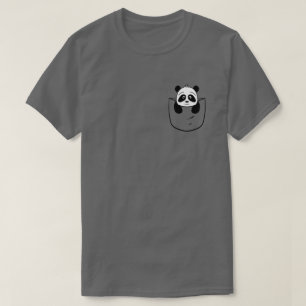 Pocket Panda av Amanda Roos T-Shirt