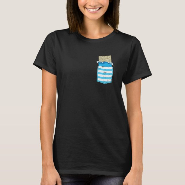 Pocket White Chocolate Bar Funny Chocolate T Shirt (Framsida)