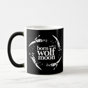 Poetic Born under Varg Måne Klo Magisk Mugg