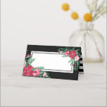 Poinsettia & Mistletoe | Winter Wedding | Namn Placeringskort<br><div class="desc">Svarta bröllop placerar kort med blommigt av poinsettias,  rött och rosa ros och mistletoe med vit etikett där man lätt kan skriva för gästernas namn och bordsnumren för hand. På baksidan lägger du till namn i ett charmerande skript tillsammans med ditt bröllop-datum i ett modernt typsnitt ovanför en blombukett.</div>