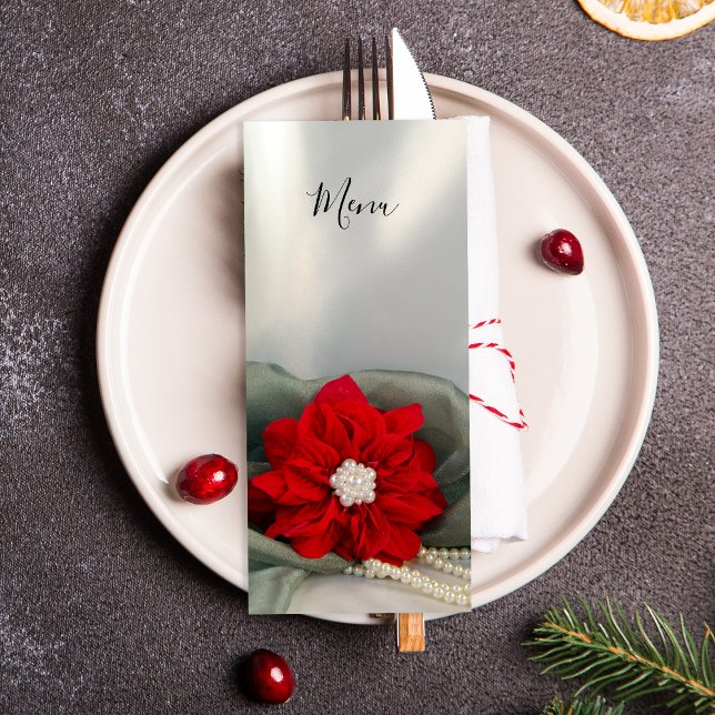 Poinsettia och Pearls på Grönt Winter Wedding Menu Meny (Set a festive December dinner table with the wintery Poinsettia and Pearls Wedding Menu.)