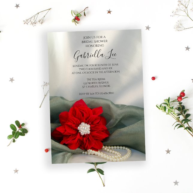 Poinsettia Pärlor på Grön Vinter Bröllopsdusch Inbjudningar (Invite guests to your December event with the Poinsettia and Pearls Winter Bridal Shower Invitation.)