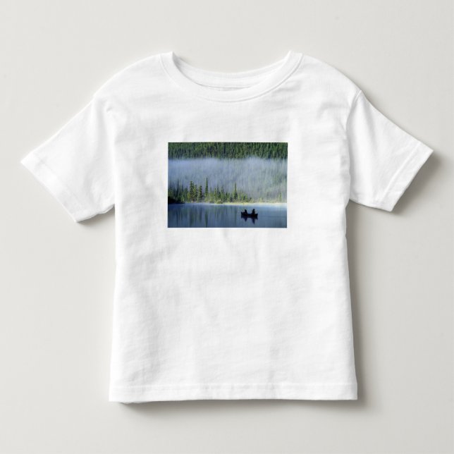 Pojkar fiskar på Waterfowl Lake, Banff National T-shirt (Framsida)