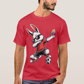 Pojkar Glad Påskkanin Med Fotboll Påsk Sport f T Shirt