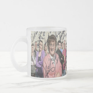  pojkar har undertecknat frostad glasmugg