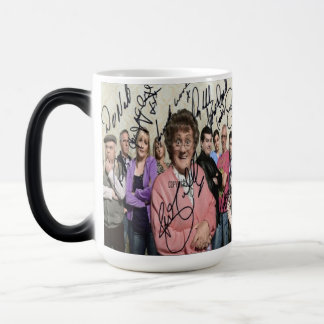  pojkar har undertecknat magisk mugg