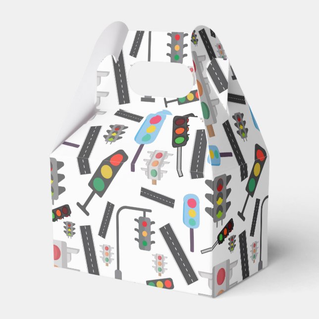 Pojkar i trafiken på ljus i transport presentaskar (Framsidan Sidan)