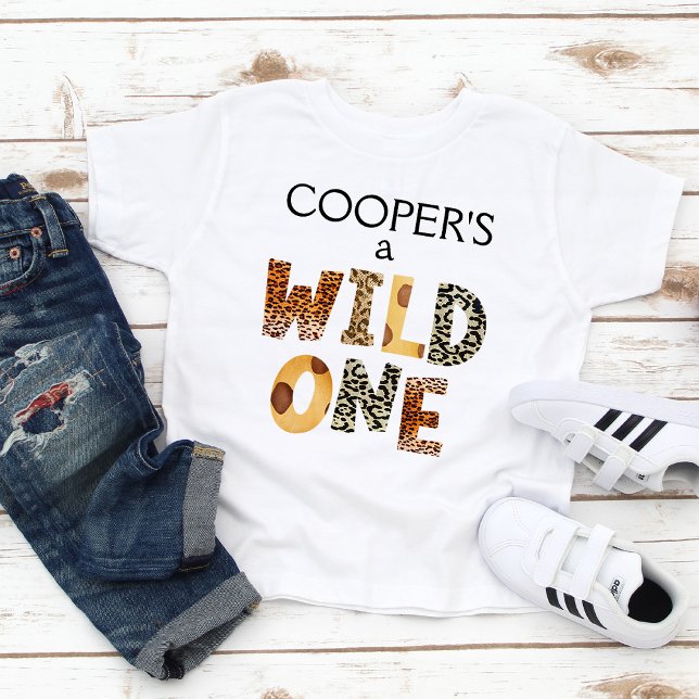 Pojkar Safari Tryck Vild En Första Födelsedag   T Shirt (Boy's Wild One First Birthday T-shirt Featuring Jungle Animals Skin Prints, Cheetah Print T-Shirt)