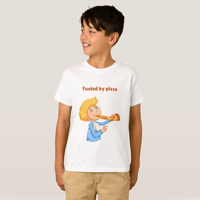 Pojke äter en stor bit pizza t shirt (Hel framsida)