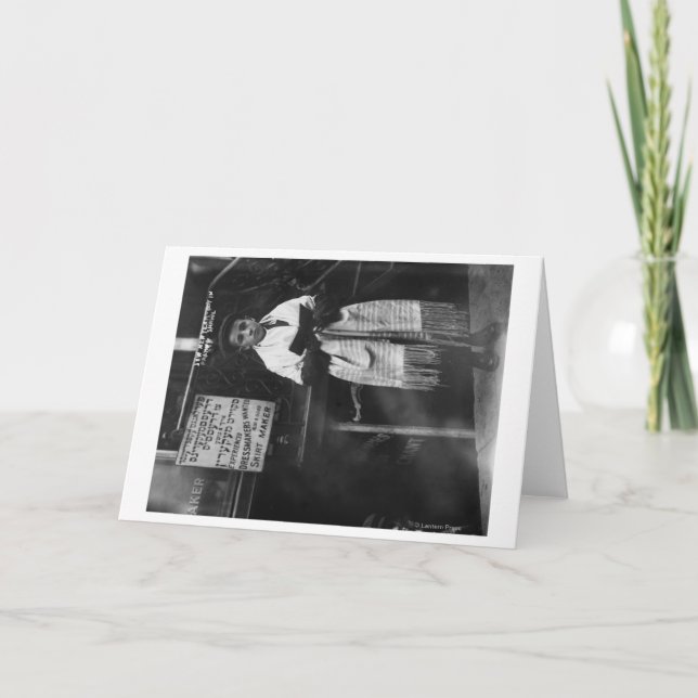 Pojke i böjesjal under judisk nyår helgkort (Framsida)