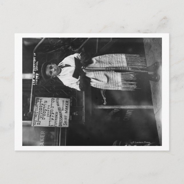 Pojke i bönesskärp under judarnas nyår helg vykort (Framsida)