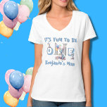 Pojke' Mamma Namn One Cute Dinosaurs T Shirt<br><div class="desc">Föreställ dig hur mycket roligt det skulle vara att matcha din födelsedages t-shirt - med de speciella dinosaurier och roligten ONE - kompletterad med hans anpassningsbar-skript namn. Redo för fotot och många lycklig dagar därefter. Alla designfrågor skickar bara en chatta eller ett e-postmeddelande till charmdesignstudio@rcn.com, och vi är glada att...</div>