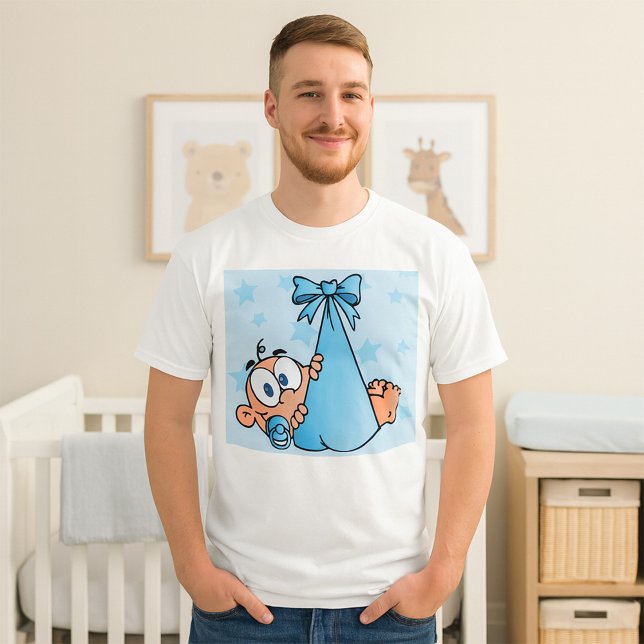 Pojke med Nappar i ett Sling T Shirt (Skapare uppladdad)