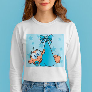 Pojke med Nappar i ett Sling T Shirt