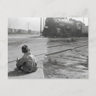 Pojke som håller ögonen på Tåg, 1939 Vykort