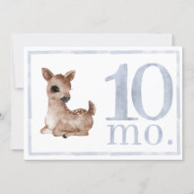 Pojke vattenfärgsmilstolpe tio månader gammalt kor