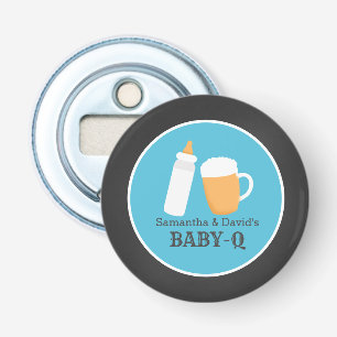 Pojkebaby Q kopplar ihop ölbaby shower Flasköppnare