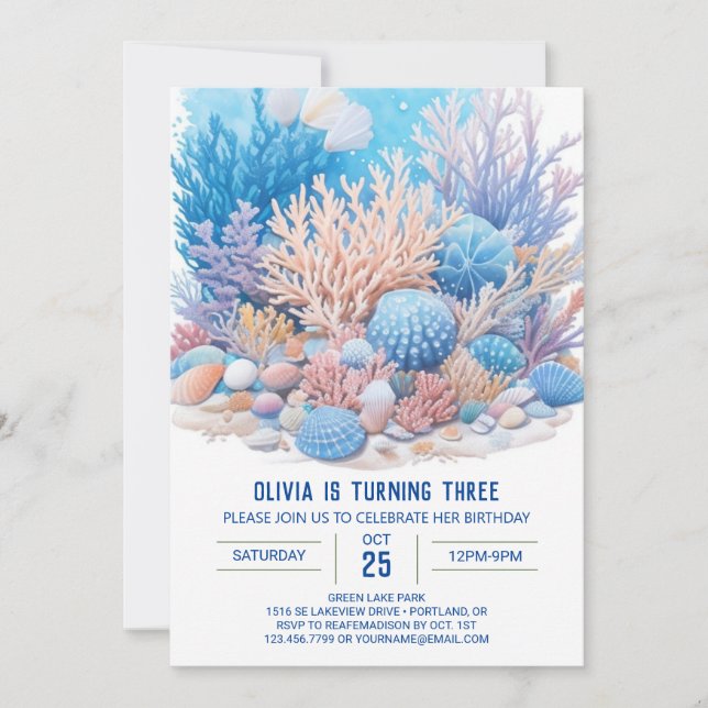 Pojken är under Havets Bash Birthday-inbjudan Inbjudningar (Framsida)