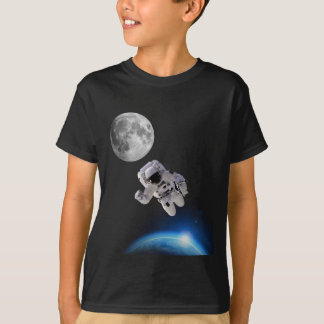 Pojkens astronaut i rymden t shirt