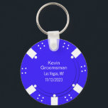 Poker Chip Casino Thabel Wedding Favor Nyckelring<br><div class="desc">Las Vegas-kasinon spelar bröllop-groomsman-nyckelringens gåva i ett blått och vitt poker-chip utseende. Anpassa all text fält till kostym som bröllop behöver. Matchande produkter är tillgängliga.</div>