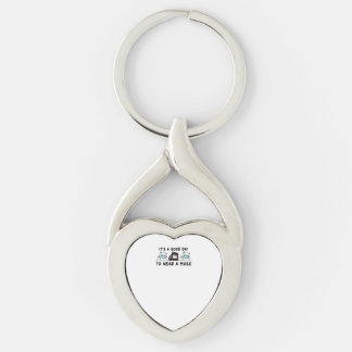 Polar Bear Black Bear med Ansikte Mask Cute Funny Twisted Heart Silverfärgad Nyckelring