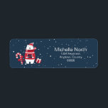 Polar Bear-jul-ID851 Returadress Etikett<br><div class="desc">Den här visuella juladressetiketten har en mörk blått bakgrund som är fylld med röd och vit polar med gåvor och candy cane. Lägg till ditt namn och adress med hjälp av den angivna mallen. Sök i ID851 om du vill se alla samordningsprodukter för den här designen.</div>