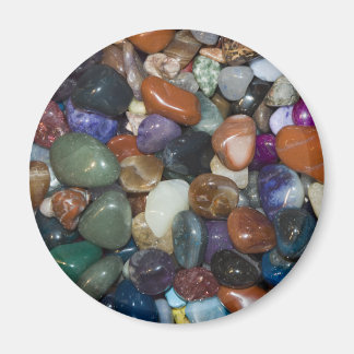Polerade färgade stenar magnet