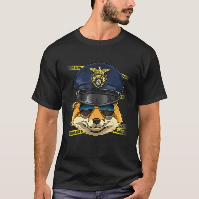Police Officer Fox PD Cop Crime Scene Wild Animal  T Shirt (Framsida)