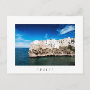 Polignano a Mare-hus på en klippa i Apulien Vykort