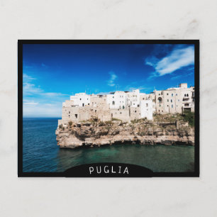 Polignano a Mare-hus på en klippa i Apulien Vykort