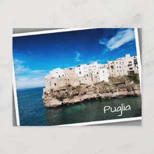 Polignano a Mare-hus på en klippa i Apulien Vykort