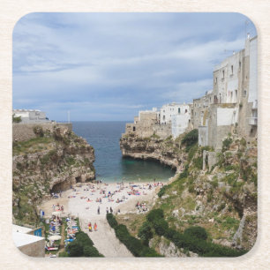 Polignano en Marestadsstrand i den Puglia Underlägg Papper Kvadrat