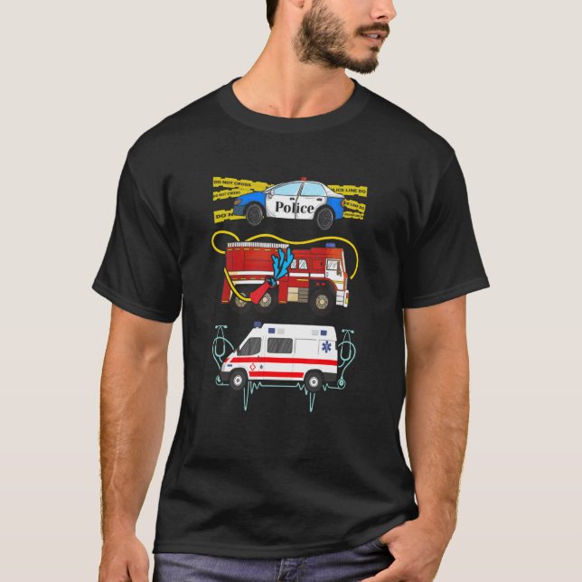 Polisbilens första svar på Lastbil Ambulance i T Shirt (Framsida)