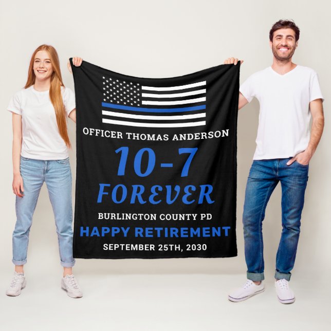 Polisgåva från Pension 10-7 Thin Blue Line Flagga Fleecefilt (På plats)