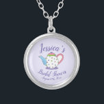 Polka Dot Tekanna eftermiddag Tea Möhippa Baby Sho Silverpläterat Halsband<br><div class="desc">Utformningen innehåller en originalbild av en tekanna med prickprickar från en pastellpolka. Perfekt för en möhippa, babydusch, födelsedagsfest eller eftermiddagstest. Denna temaillustration finns också tillgänglig på andra produkter, inklusive samordning av produkter från party och dekoration. Ser du inte vad du är tittar för? Behöver du hjälp med anpassning? Kontakta Rebecca...</div>