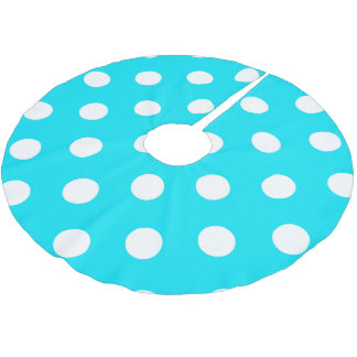 Polka dots cyan hex code #00E3F4  Julgransmatta Borstad Polyester