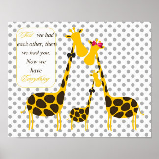 polka dots giraffe-familjen gult pojke-plantskola poster