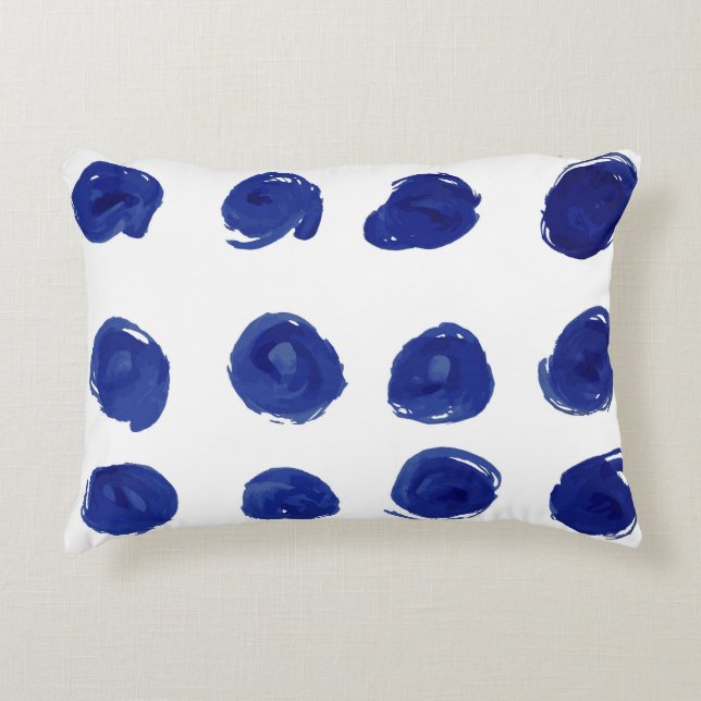 Polka punkt, indigo blå vattenfärg. prydnadskudde (Framsidan)