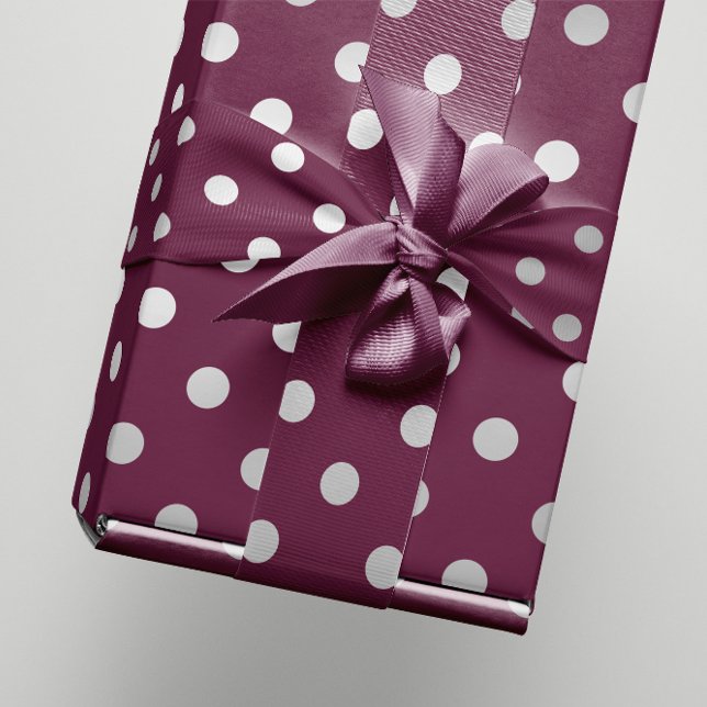 Polka Small Dots Maroon Plum Burgundy Silver Grått Presentpapper (Polka Small Dots Maroon Plum Burgundy Silver Gray Wrapping Paper)