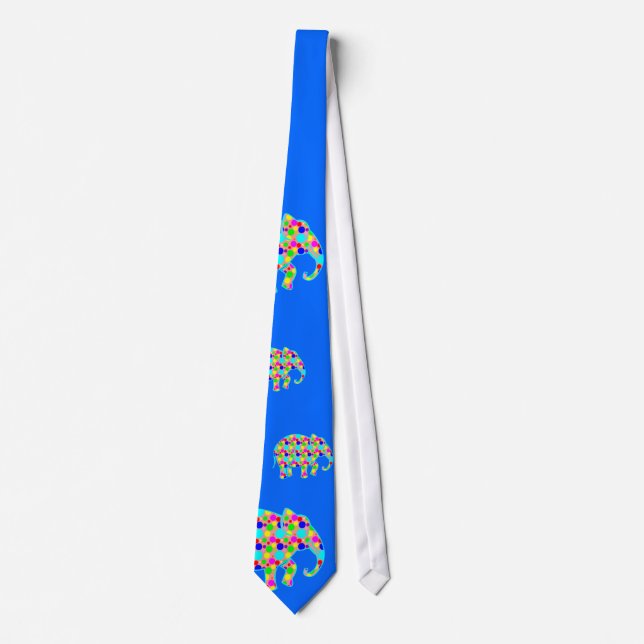 Polkaen pricker elefanttien slips (Framsida)