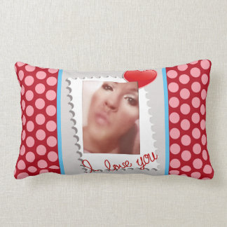 Polkaen pricker personligvalentines dayfotoet lumbarkudde