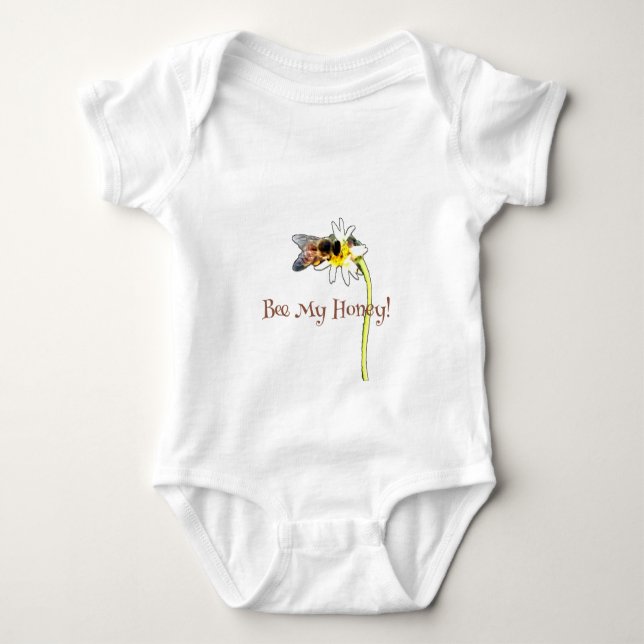 Pollinating Bumble Bee on a Flower Customized T Shirt (Framsida)