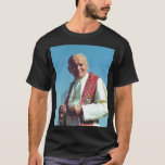 Polske påven Johannes Paulus II T Shirt<br><div class="desc">Polske påven Johannes Paulus II var ledare för den katolska kyrkan och suverän för Vatikanstaten från 1978 till sin död 2005. Han helgonförklarades senare som påve Johannes Paulus II.</div>