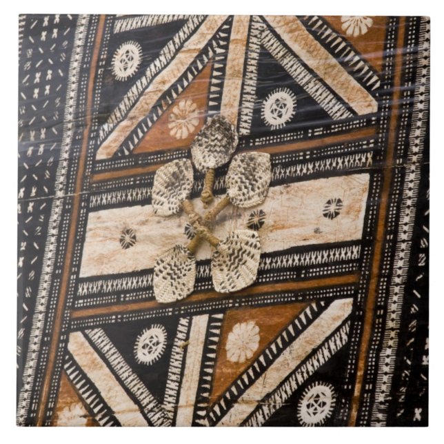 Polynesien, Konungariket Tonga. Detalj av tapa Kakelplatta (Framsidan)