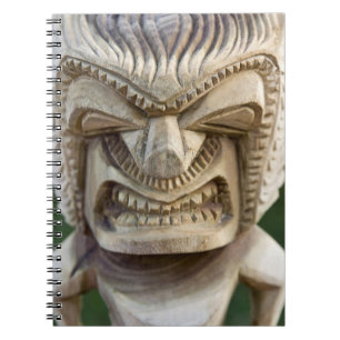 Polynesien, Konungariket Tonga. Närbild av tiki Anteckningsbok Med Spiral